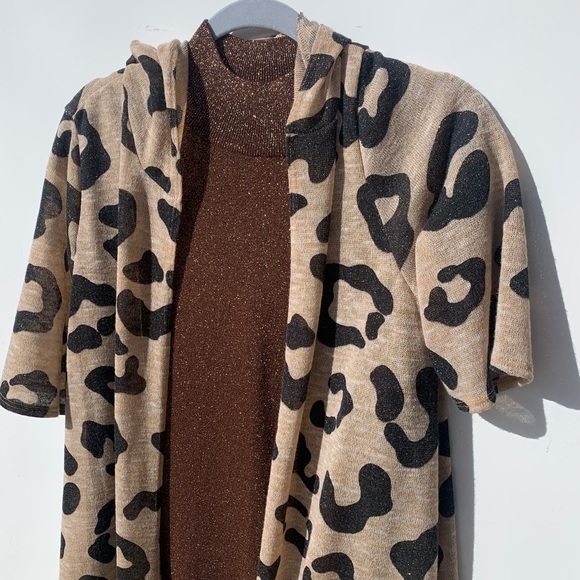 Leopard Animal Print semi-sheer‎ overlay light weight sweater.  Short sleeve M - Picture 1 of 11